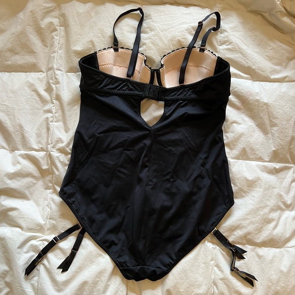 Figleaves Curve 38C Bodysuit - Picture 4 of 5